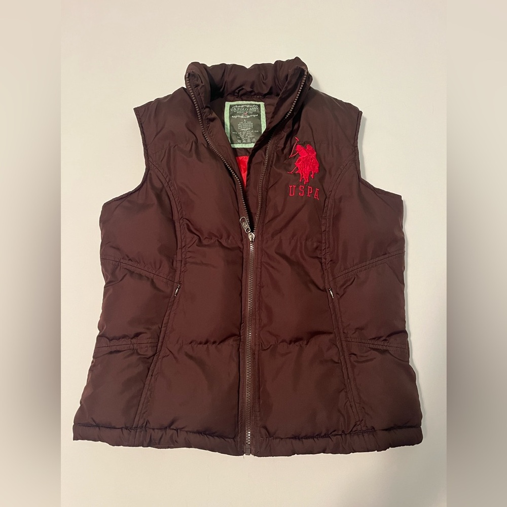 U.S. Polo Assn. Women’s Dark Brown Puffer Vest Large